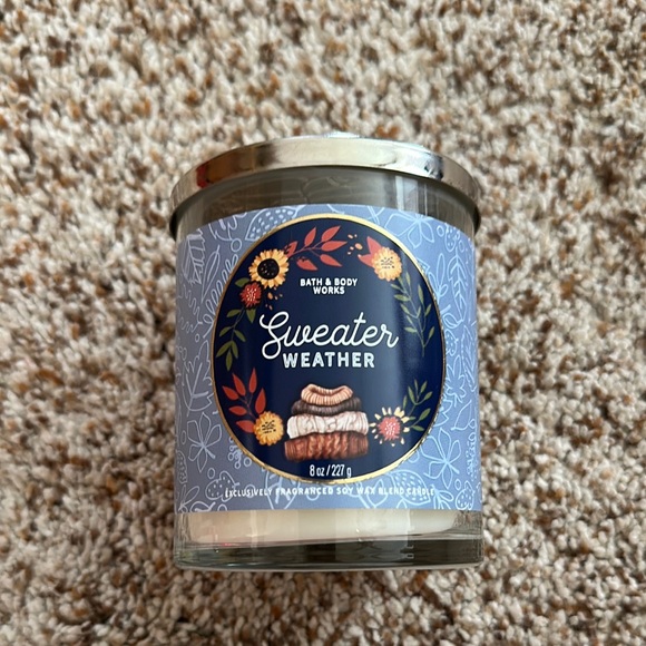 Sweater Weather Candle - Picture 1 of 5